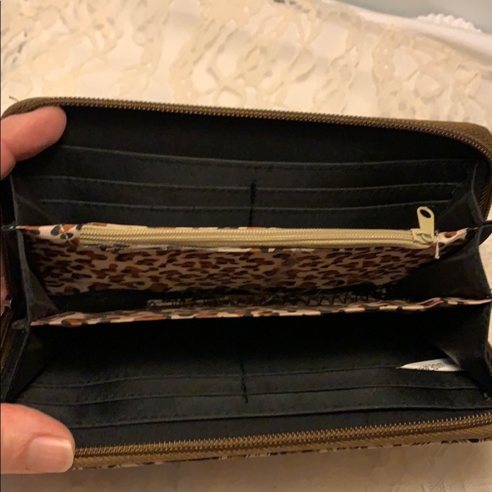 Random Wallet Pre owned no label - Picture 3 of 5